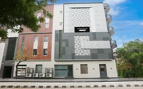 Townhouse Rohini Sector 18 Formerly Relic Stay